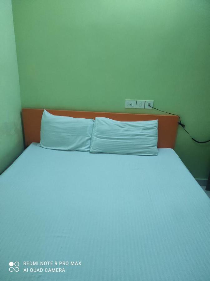 โฮเต็ล บาร์บารีก Hotel ชิลลอง ภายนอก รูปภาพ